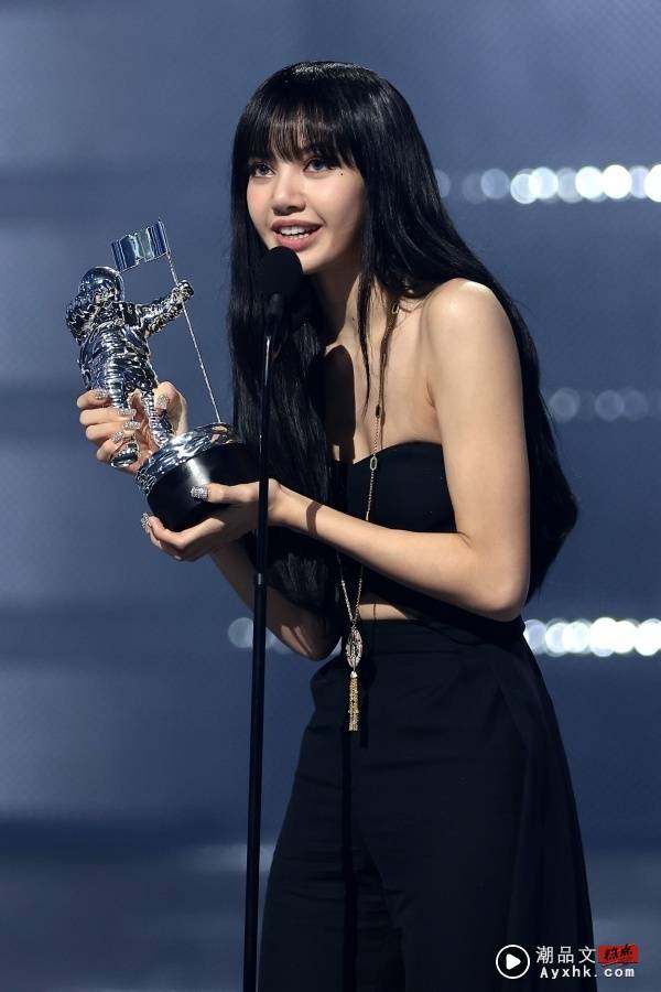恭喜！LISA夺《VMA2022》K-POP大奖！ 娱乐资讯 图2张
